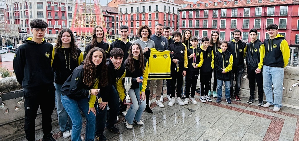 RECIBIMIENTO AL CLUB EN EL AYUNTAMIENTO DE VALLADOLID